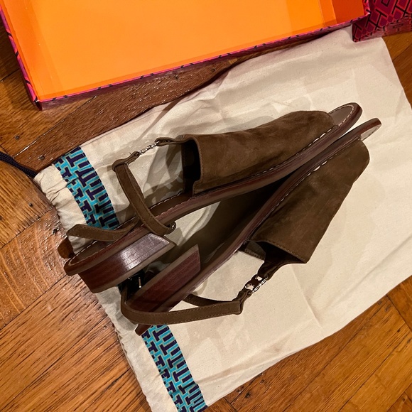 Tory Burch designer tan suede sandals with ankle strap - Picture 2 of 5